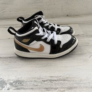Nike Boys Size 10 Toddler Air Jordan 1 Mid SE TD Lace Up Sneakers
